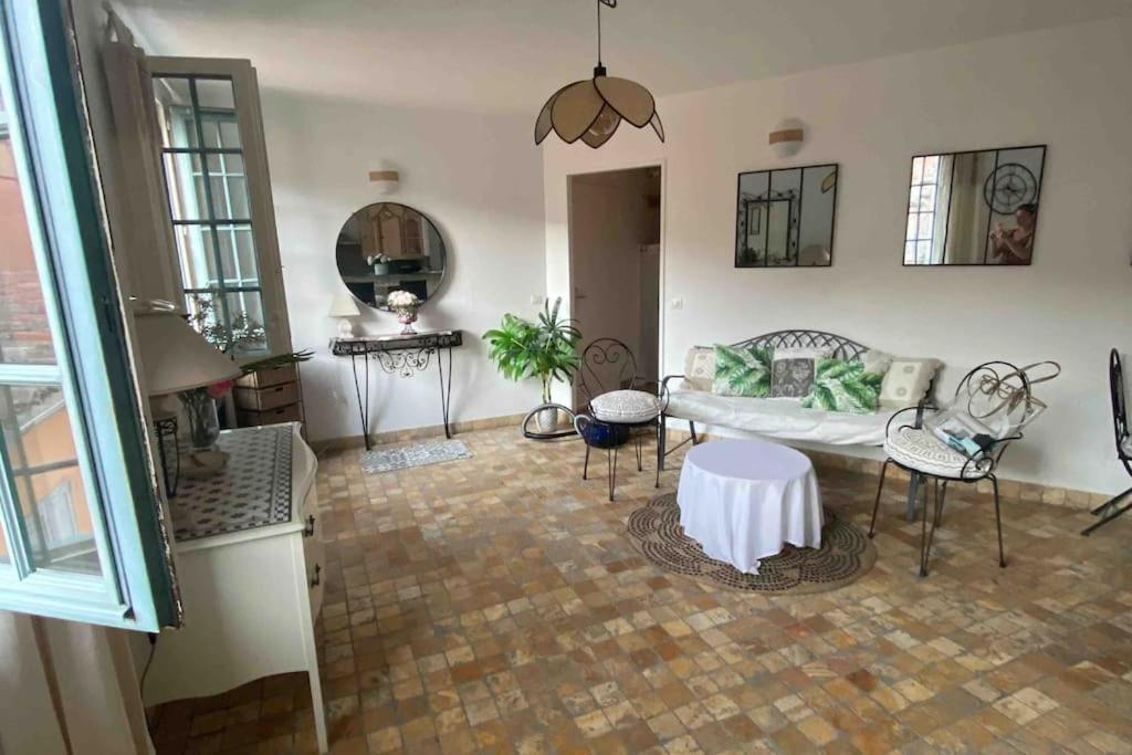 Grasse : Centre Ville Superbe Appartement 2 Chambres Экстерьер фото